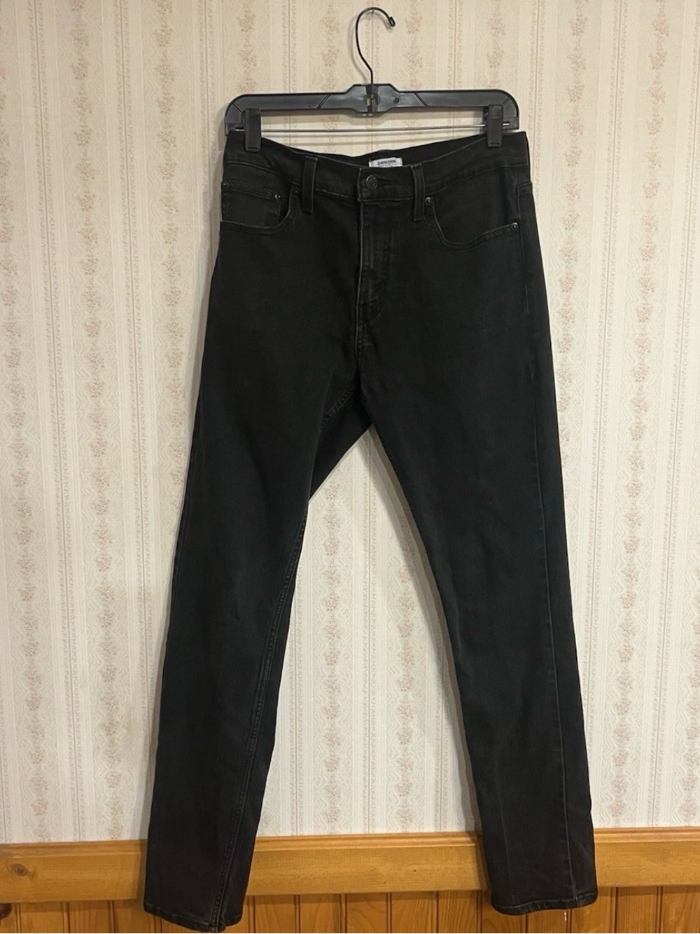 Levi’s Denizen 216 Slim Jeans Men’s 31 x 30 (Tag 32x32) Black